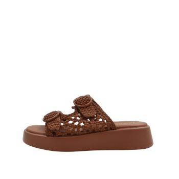 WOMEN'S SLIPPERS BROWN NOA HARMON 10019-07 CUERO
