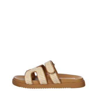 WOMEN'S SLIPPERS BEIGE/CAMEL STEVE MADDEN SM11003028-04004-380 MISSILE