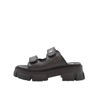WOMEN'S SLIPPERS BLACK STEVE MADDEN SM11003680-02002-001