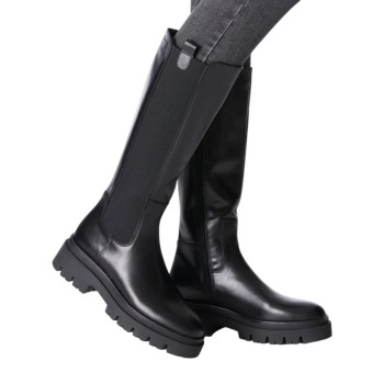 ΓΥΝΑΙΚΕΙΑ ΜΠΟΤΑ ΜΑΥΡΗ TAMARIS 1-25608-41 001